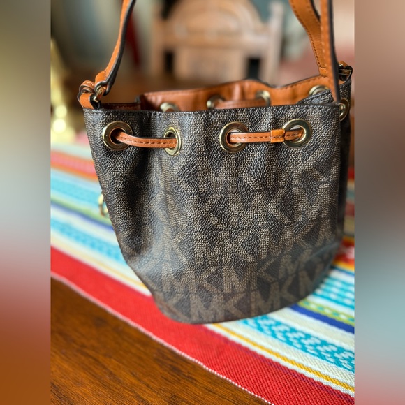 Michael Kors Small Drawstring Bucket Bag - Picture 7 of 12